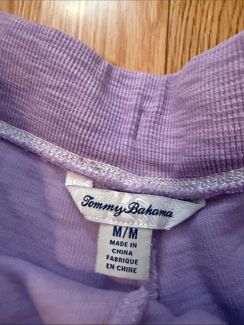 💕 EUC Tommy Bahama Lilac Knit Shorts with Pineapple Pocket Detail - Picture 2 of 5